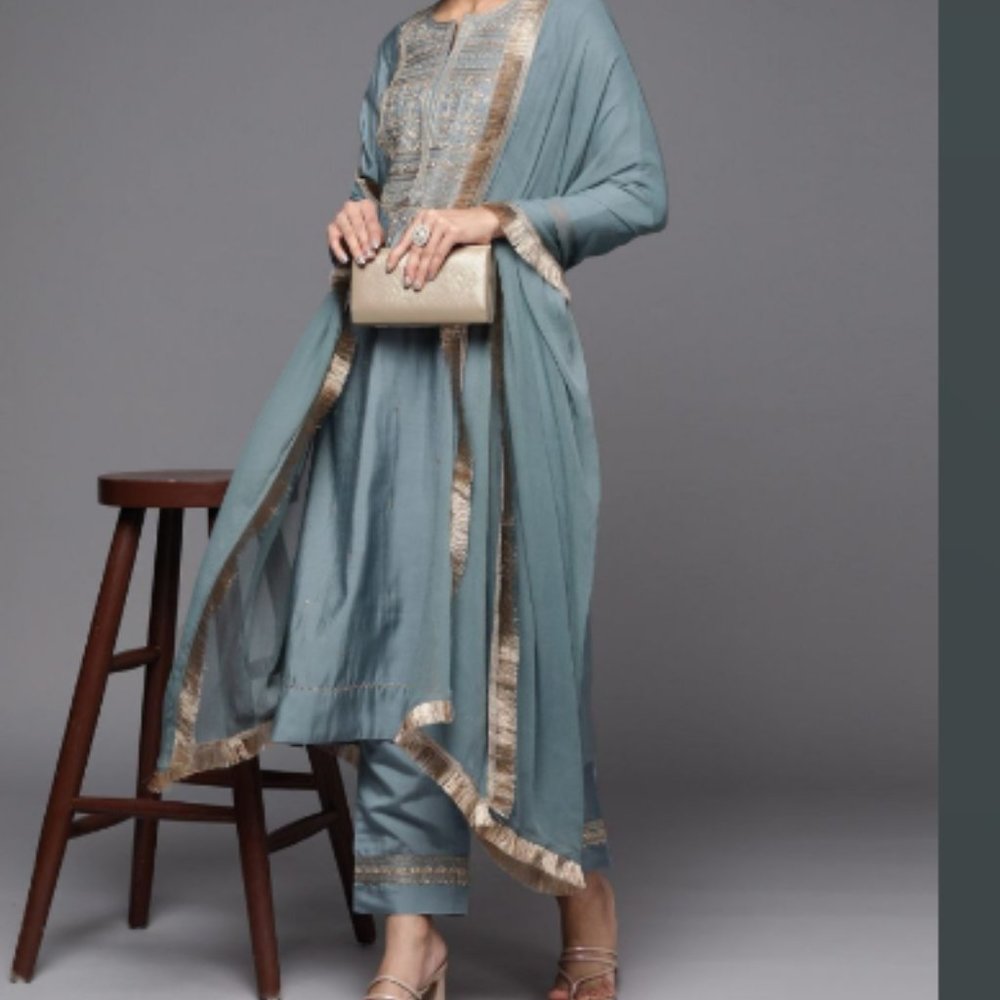 Embroidered kurti with pant and dupatta